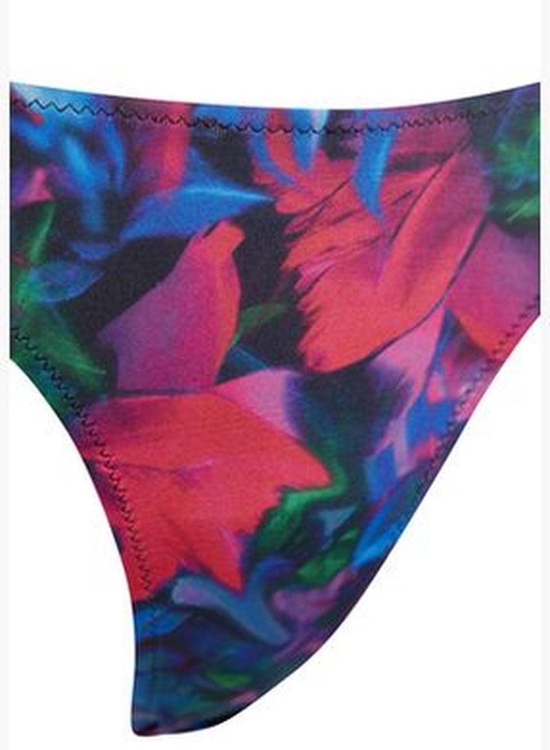 trendyol Floral Pattern V-Cut Bikini Bottoms TBESS23BA00116 - Image 2