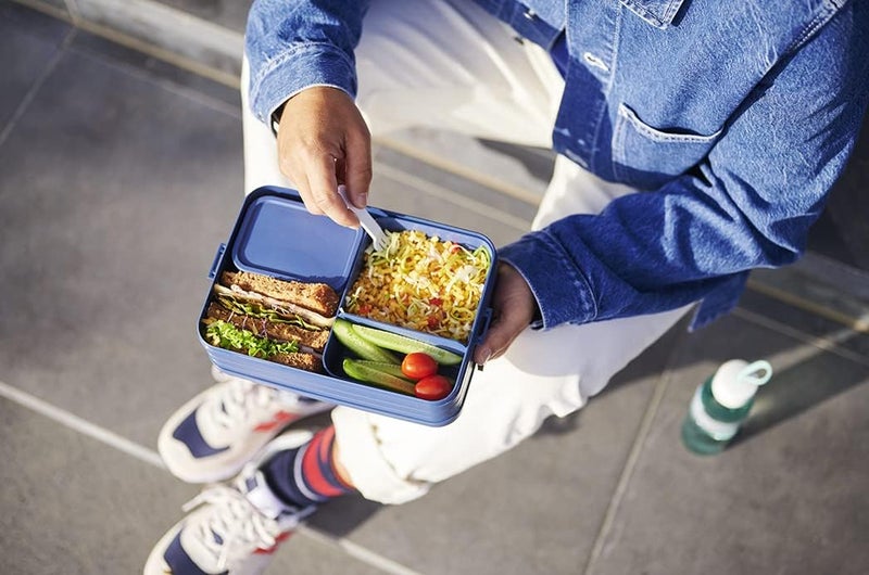 Mepal Bento Box Large - Bento Lunch Box for 4 Sandwiches or 8 Bread Slices - Adults' Lunch Box for Sandwiches, Snacks & Leftovers - Vivid Blue - Image 5