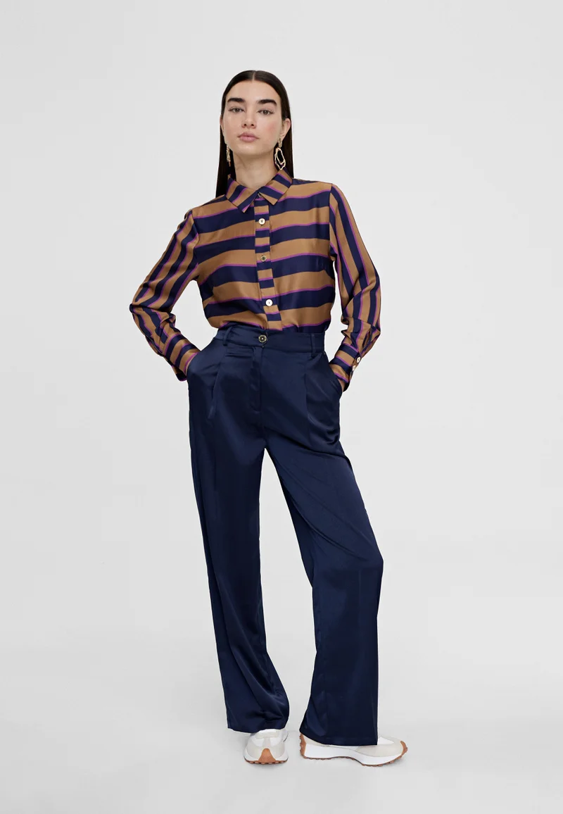 Lola Casademunt Straight trousers with pockets