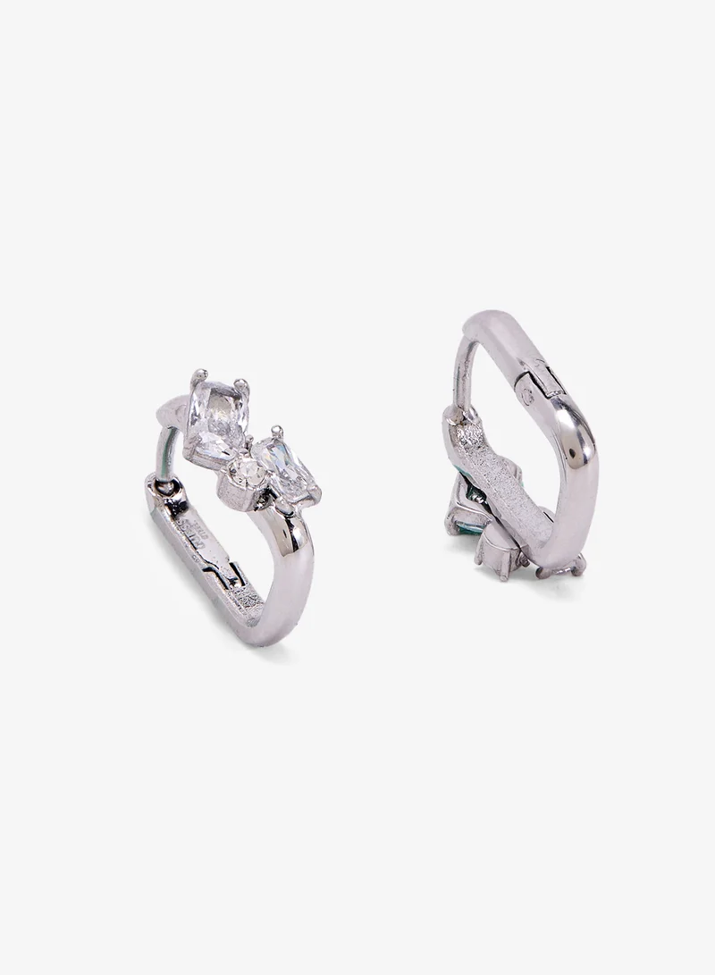 جس أقراط ثريا بدون شعار