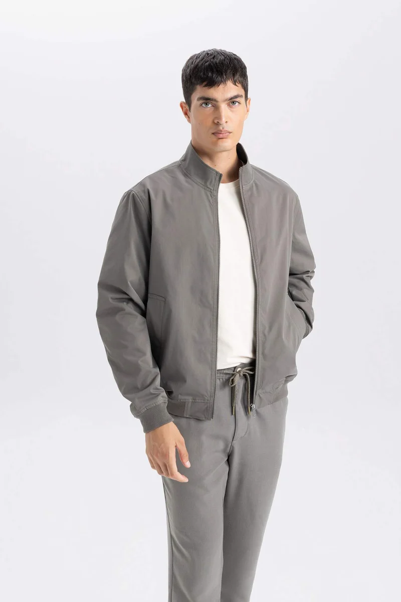 ديفاكتو Slim Fit Stand Collar Zippered Jacket