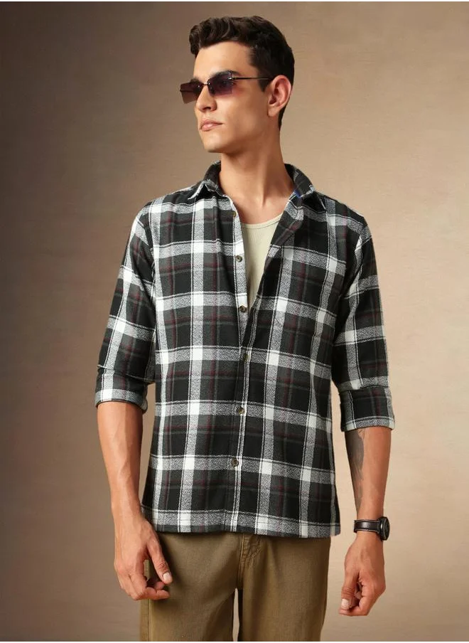 Dennis Lingo Black Cotton Poly Relaxed Fit Checkered Woven Spread Collar Full Sleeves Button Down Shirt for men - Make every day iconic