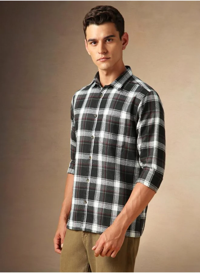 Dennis Lingo Black Cotton Poly Relaxed Fit Checkered Woven Spread Collar Full Sleeves Button Down Shirt for men - Make every day iconic