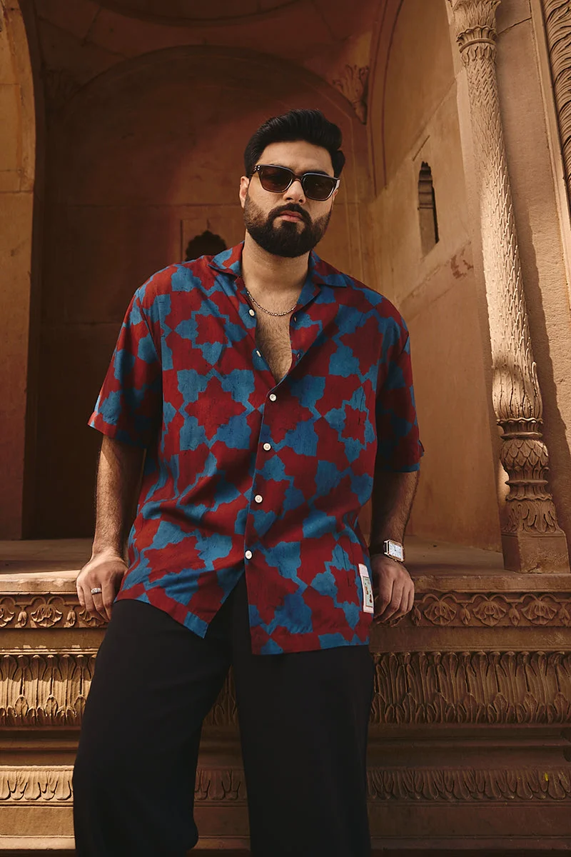 سنيتش Red Geometric Half Sleeve Relaxed Shirt