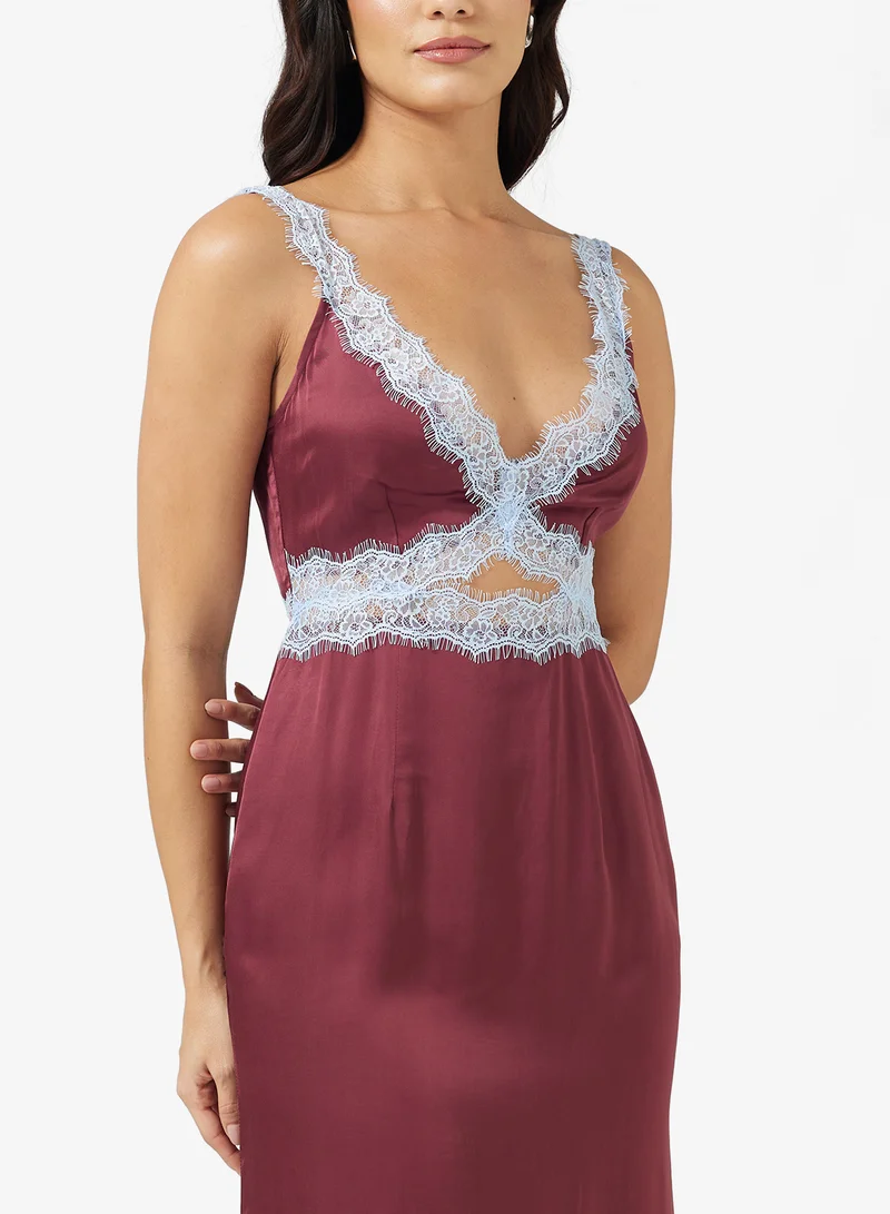 Never fully Dressed Strappy Detailed V Neck Maxi Dress