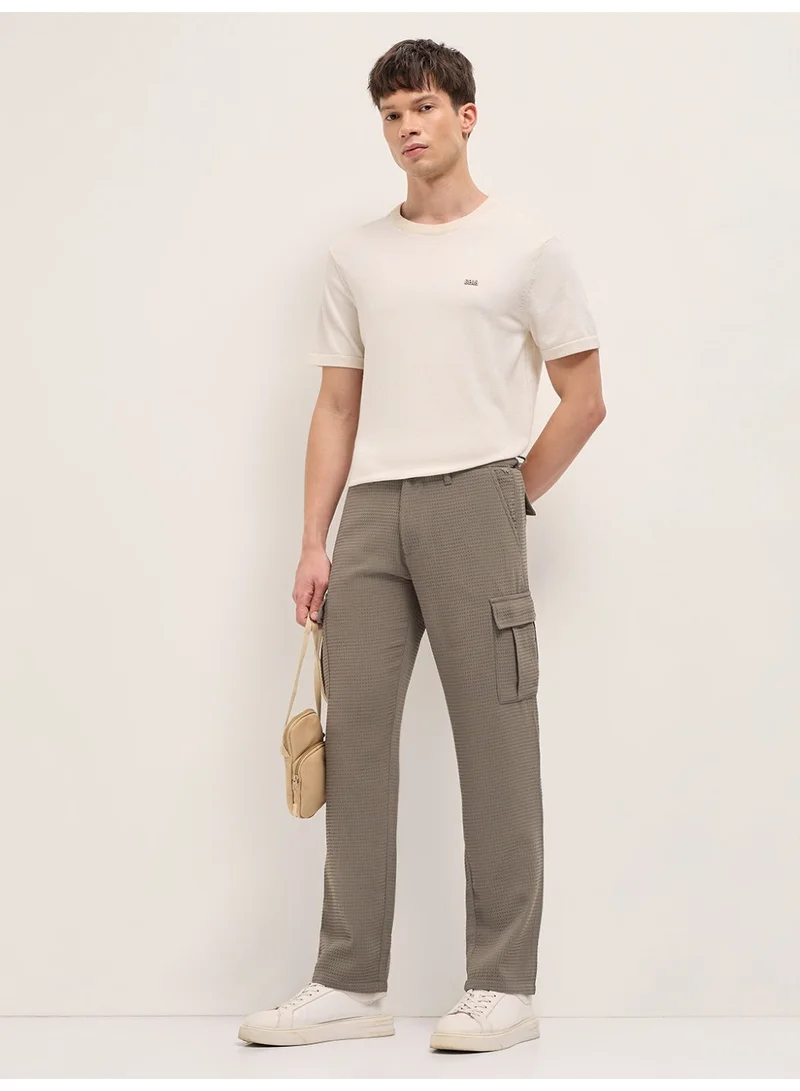 The Bear House  Men’s trouser for everyday wear, smart, stylish and comfortable bottom wear for office, travel and casual outings, perfect choice to elevate your look for any occasion for Men | Best Price UAE