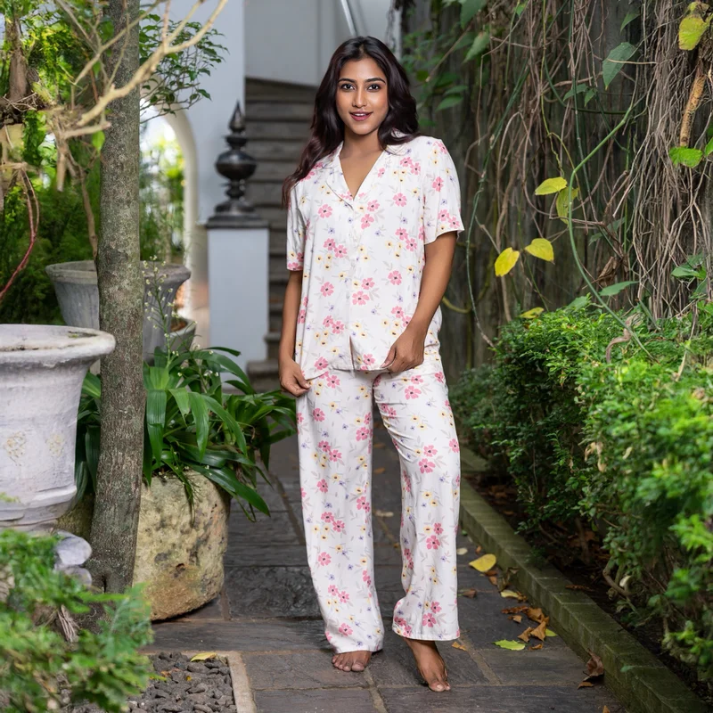 أدريا Aadaraya Pyjama Set Shirt and Trousers