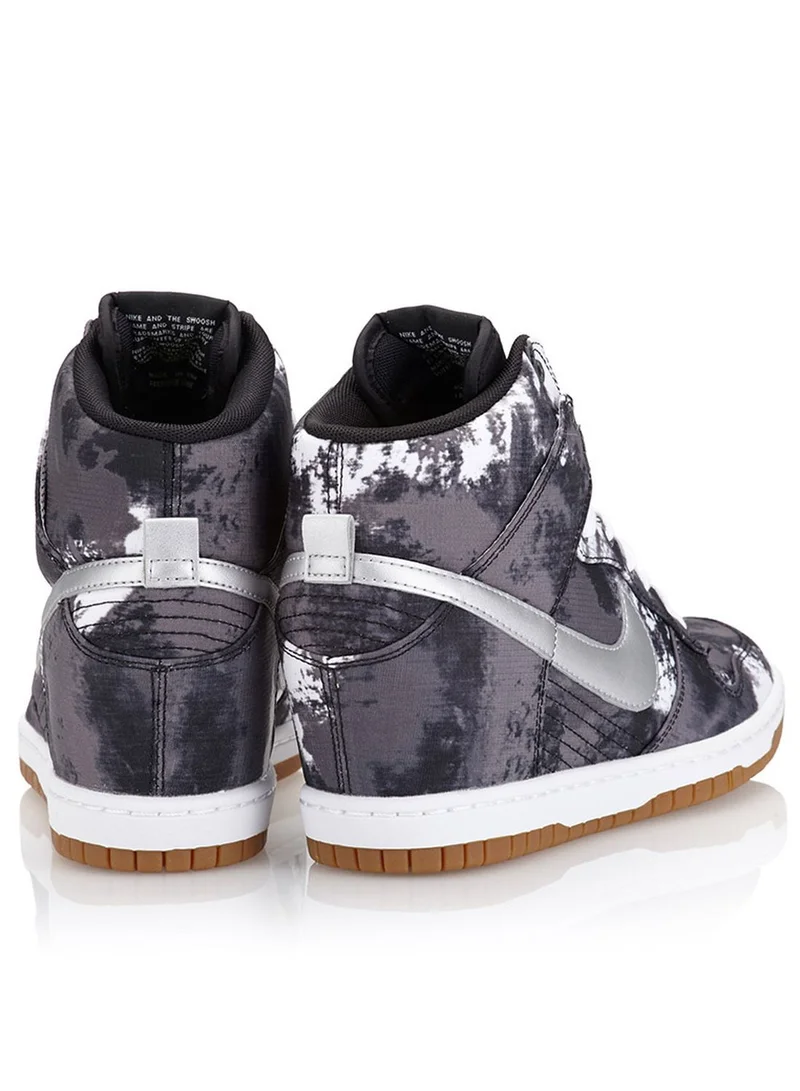 Nike Dunk Sky Hi Print Sneakers