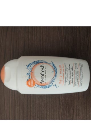 Daily intimate wash, 250 ml, orange. It also contains a low pH level to maintain the natural pH level. Tested by dermatologists and gynecologists. - pzsku/Z2AEA7E23964BBBB47D30Z/45/1746441945/cd68de04-16be-461d-9623-da1a78c15f7a