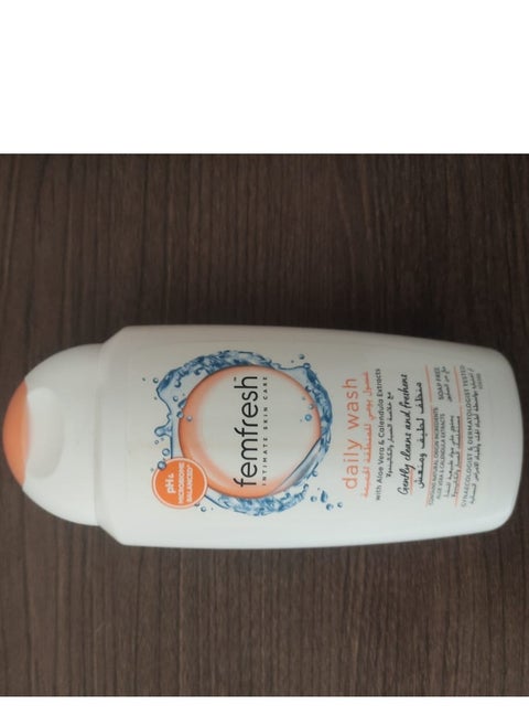 Daily intimate wash, 250 ml, orange. It also contains a low pH level to maintain the natural pH level. Tested by dermatologists and gynecologists.