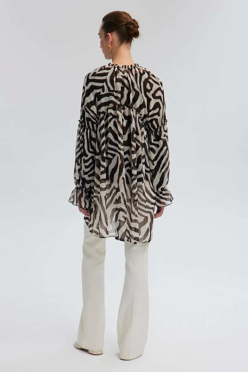 توتشي Patterned Chiffon Tunic