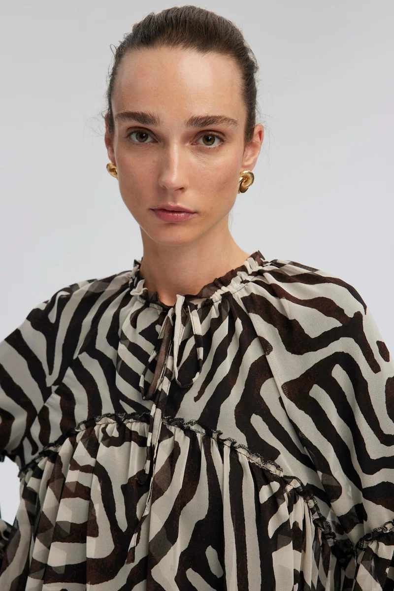 توتشي Patterned Chiffon Tunic