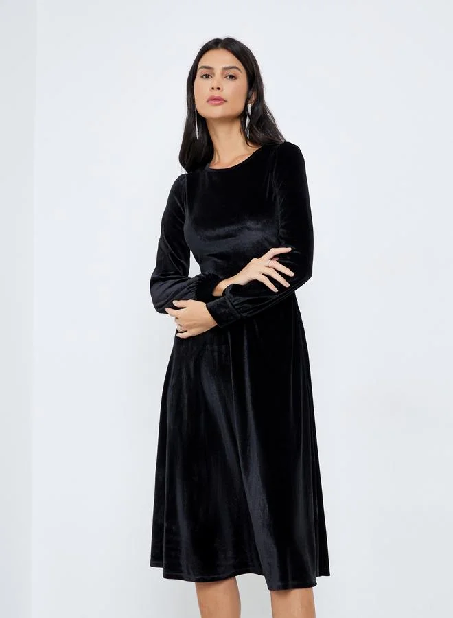 Styli Styli Black Velvet Look Evening Midi Dress