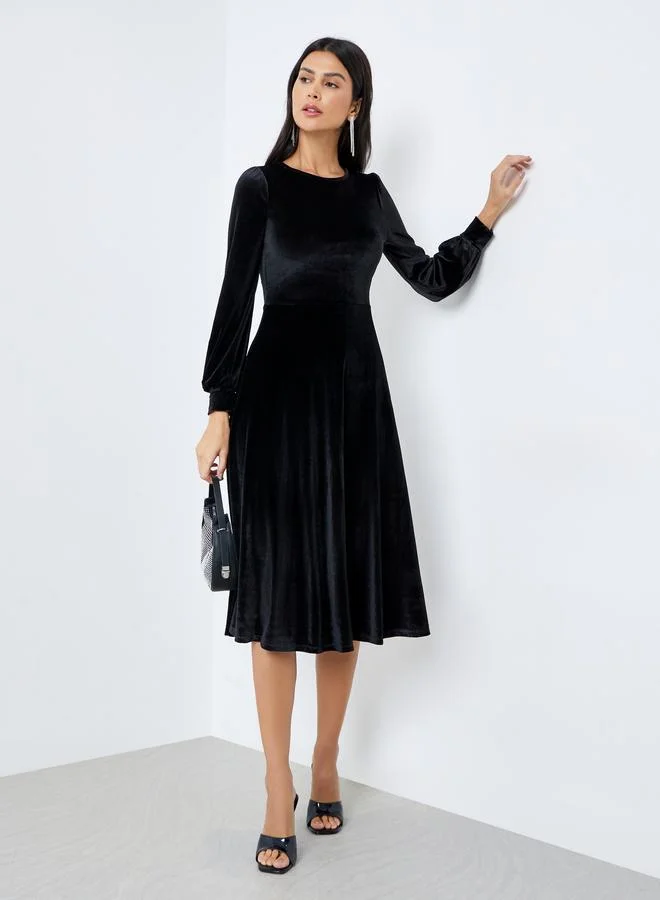 Styli Black Velvet Look Evening Midi Dress