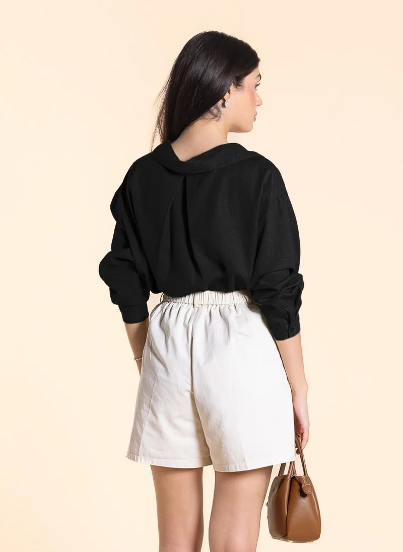 SHAPES DETAILED EMBROIDERED COMFORT SHIRT