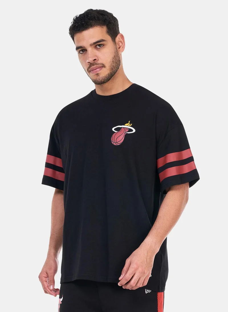 نيو ايرا Men's NBA Miami Heat Arch Graphic T-Shirt