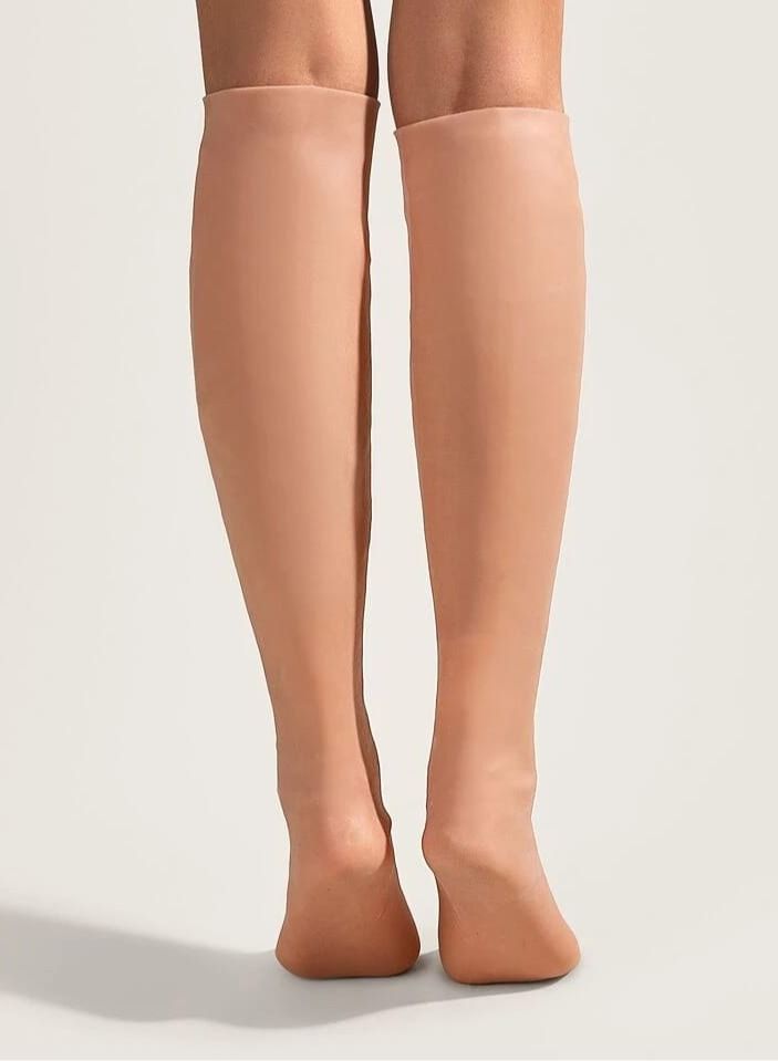Generic Silicone Socks to Protect and Moisturize the Feet - Image 2