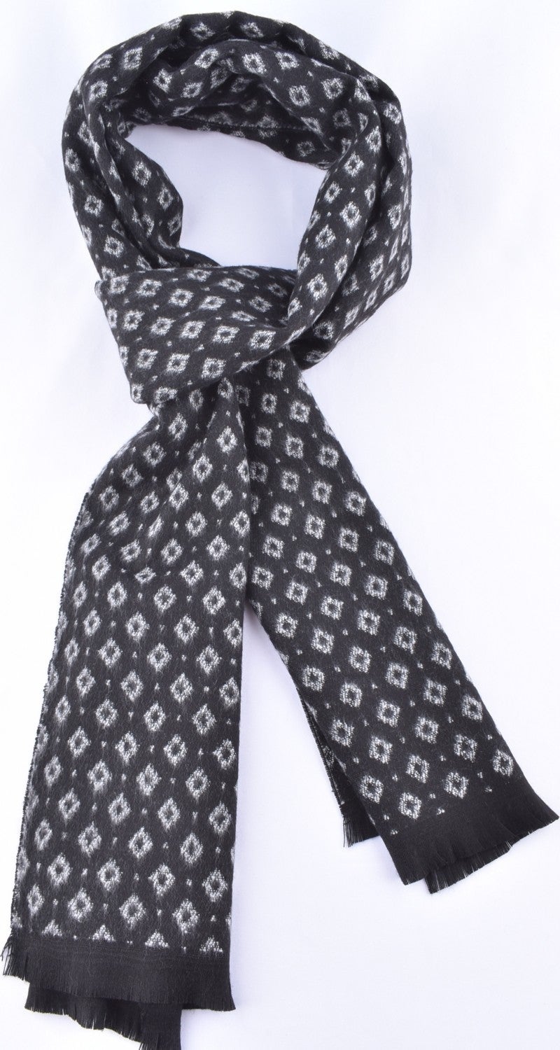 Firstmen 2023-03 Fm Patterned Double Sided Scarf/black-Gray  - Image 1