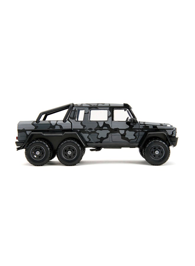 JADA Pink Slips 1:24 - Mercedes Benz AMG G63, Die-Cast Car with Base, Toys for Kids and Adults - Image 2