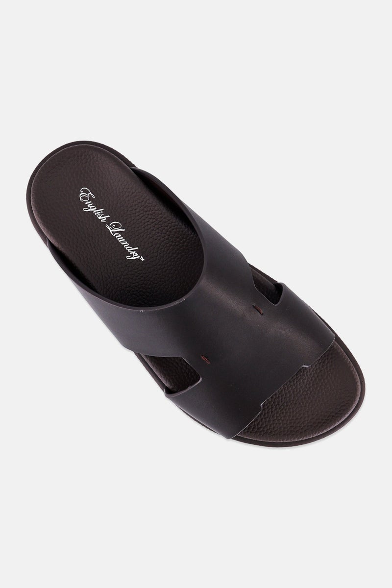 English Laundry Men Slip On Arabic Sandals, Brown - Image 4