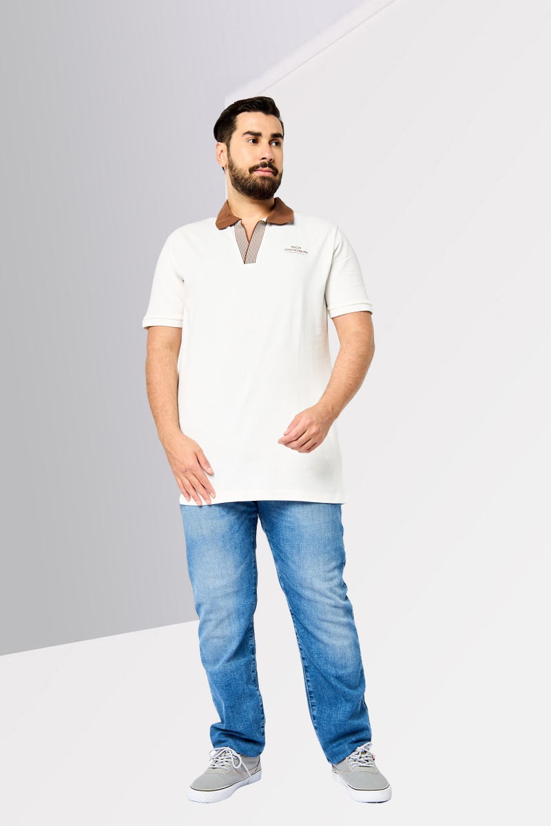 JOHN RICHMOND تي شيرت بولو بأكمام قصيرة للرجال بتصميم عادي مع شعار العلامة التجارية، أبيض - Image 2