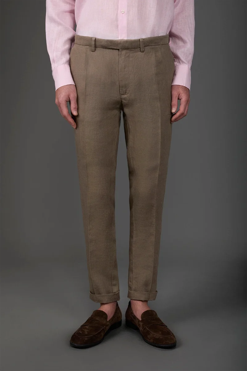 Men's trousers with two small pleats and concealed button - LT Brown