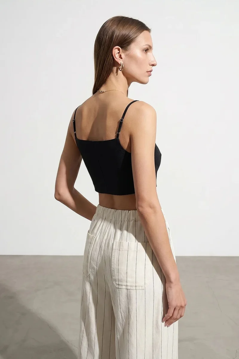 Dilvin Black DILVIN Crop Fitted Waistcoat With Heart Neckline for Women | Best Price UAE