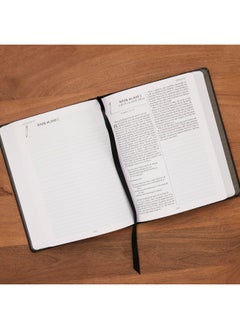 NoteWorthy New Testament: Read and Journal Through the New Testament in a Year (NKJV, Purple Leathersoft, Comfort Print)  - Image 5