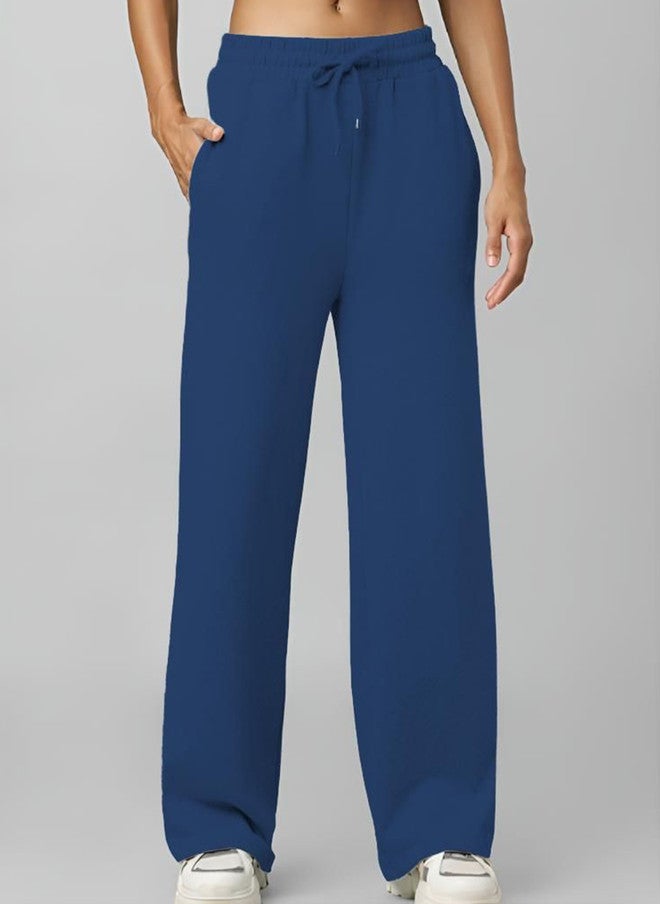 OUTLAWS سروال رياضي مريح للنساء من OUTLAWS بارتفاع متوسط باللون الأزرق - Image 1