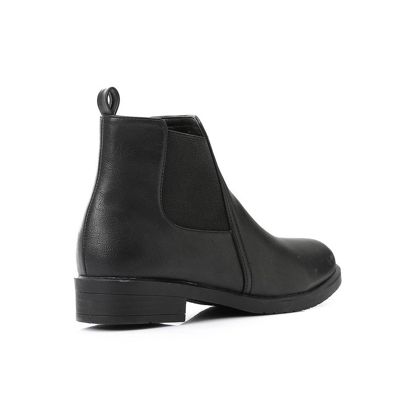 XO Style Leather Ankle Boot - Black. - Image 2