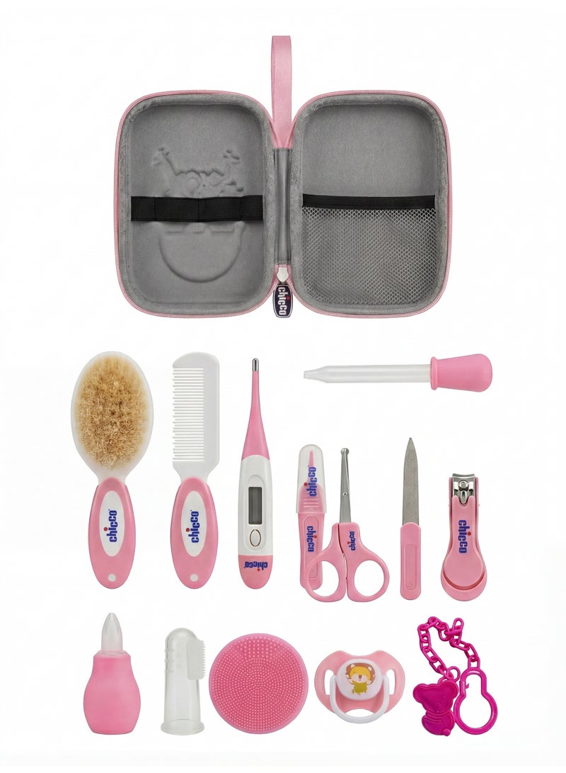 شيكو حقيبة عناية الطفل الكاملة من Chicco – طقم أدوات عناية حديثي الولادة 13 قطعة بعلبة أنيقة ومريحة - Image 3