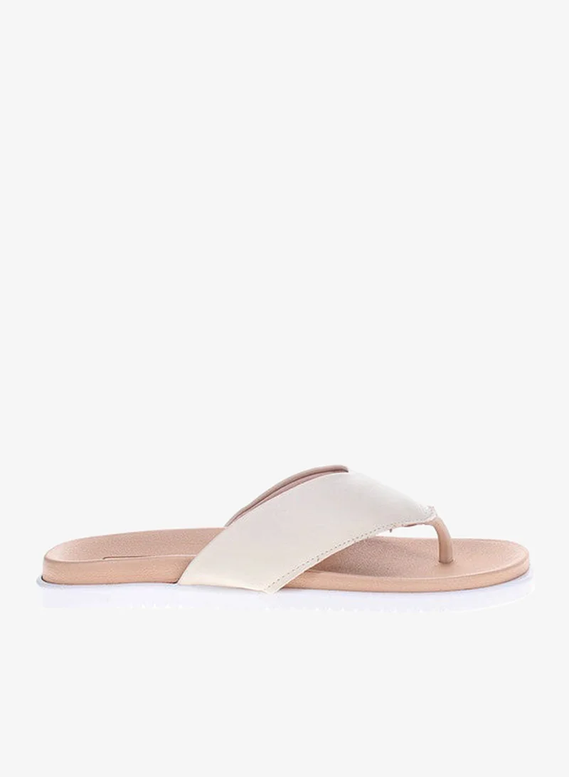 موليكا صنادل فلات نسائية موليكا أوف وايت صُنع في البرازيل