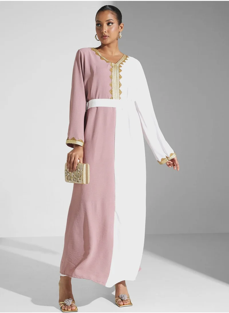 hayas closet Lace Detail Jalabiya
