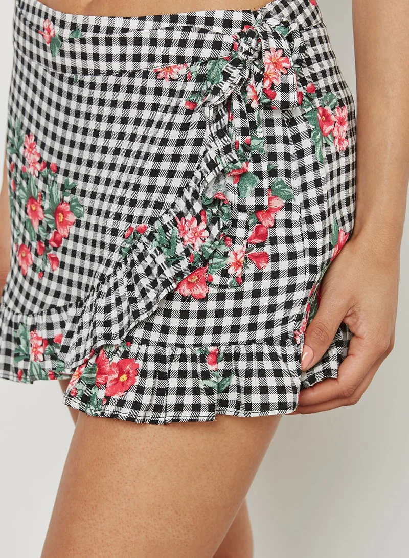 FOREVER 21 Gingham Embroidered Skort