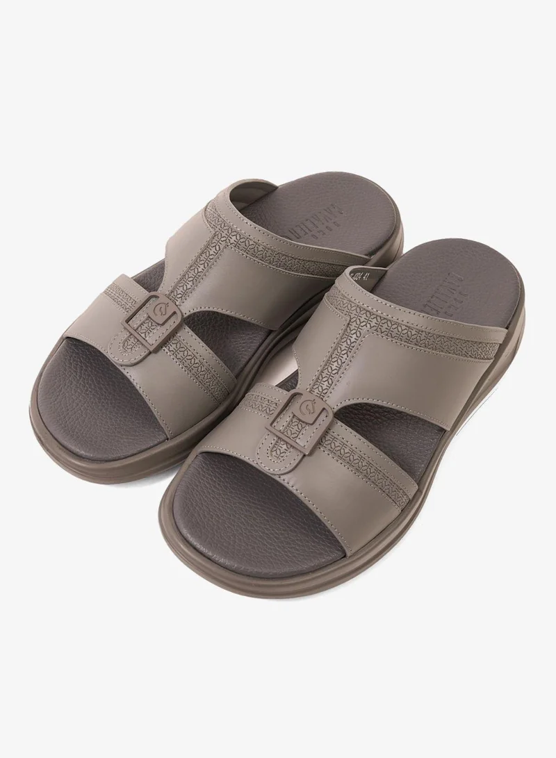 UOMO Cavalier  UOMO CAVALIER MEN'S THERABOUNCE ELITE GREY for Men | Best Price UAE