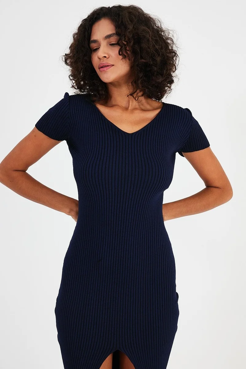 Alexander Gardi Ribbed Slit Dress