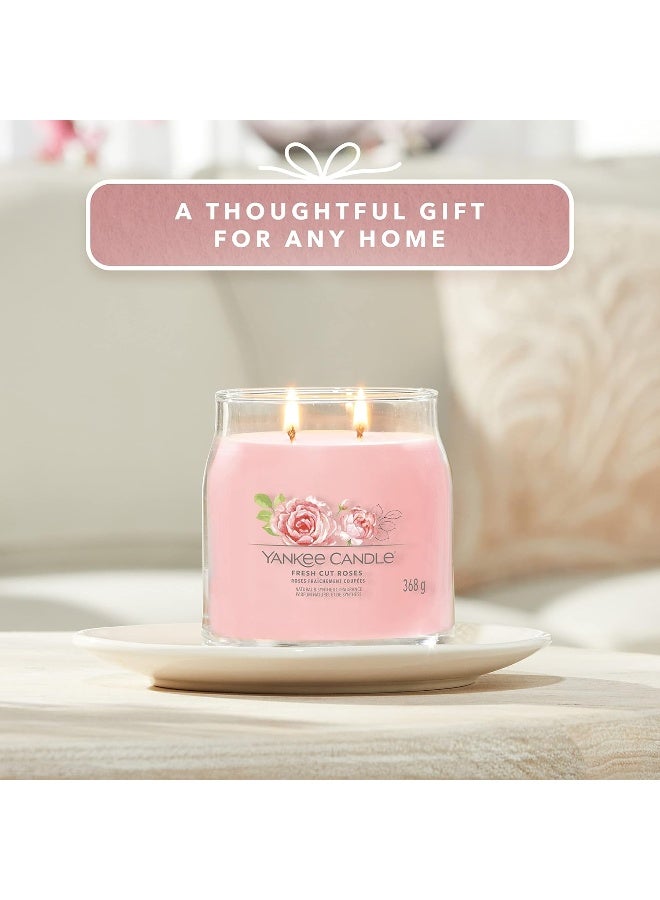 YANKEE CANDLE شمعة معطرة بتوقيع | شمعة في وعاء برائحة الورد الطازج مع فتيلين | شمعة طويلة الاحتراق من مزيج شمع الصويا | هدايا مثالية للنساء - Image 3