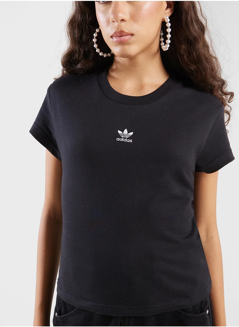 adidas Originals Essentail T-Shirt