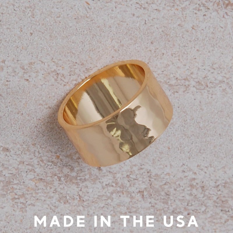 Humble Chic NY خاتم ذهب سميك - خواتم مطلية بالذهب عيار 18 للنساء، خاتم سميك بأسلوب بوهيمي، خاتم قابل للتكديس للإبهام أو الإصبع الأوسط، خواتم سميكة للنساء، مضادة للحساسية، لا تتأكسد - الحجم 8 - Image 3