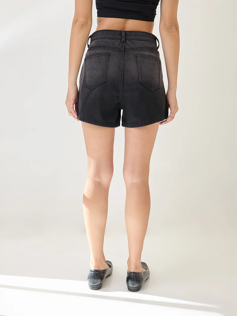 جلو باص Women Slim Fit Mid-Rise Above Knee Denim Shorts