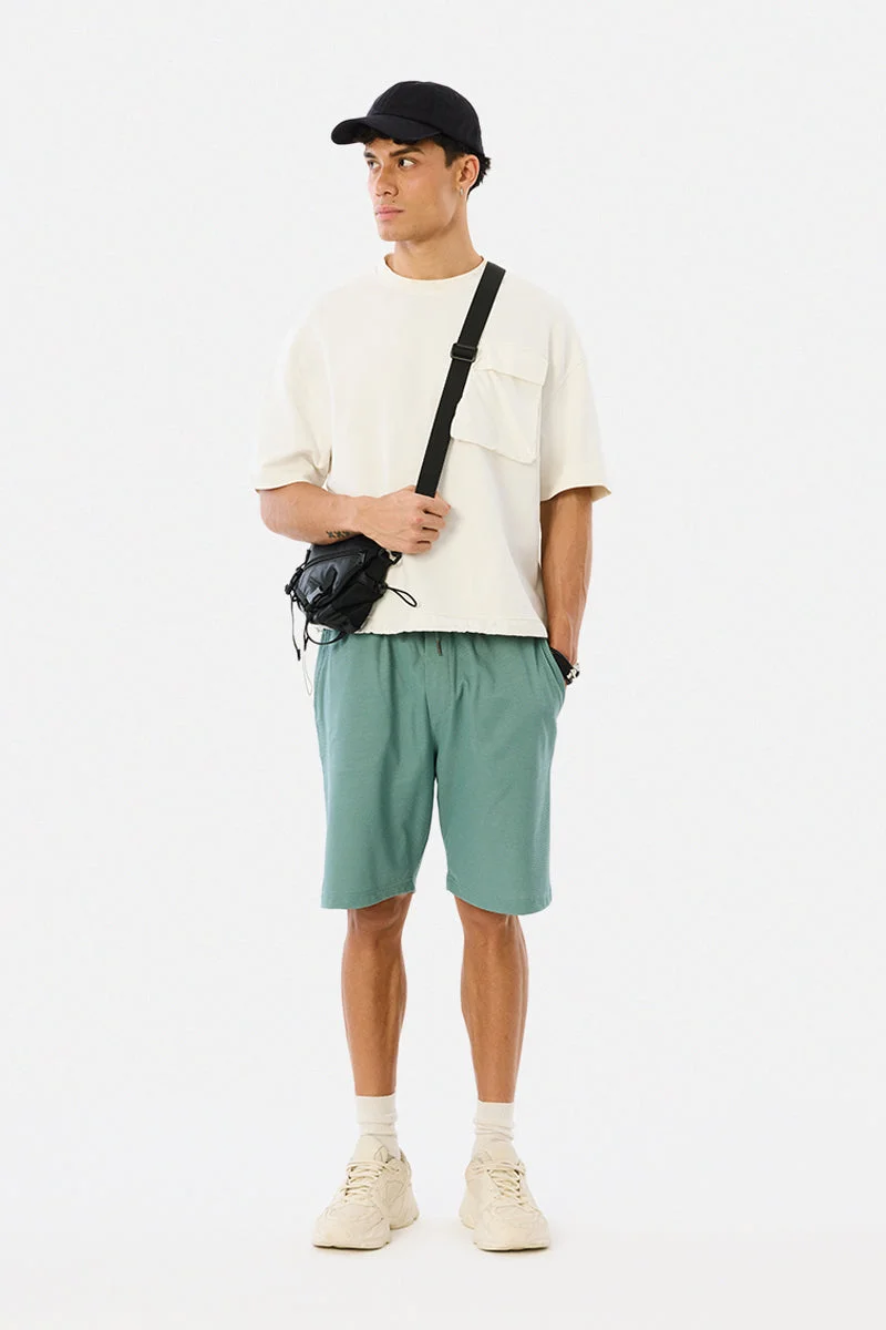 SNITCH شورت بقصة عادية بنقوش