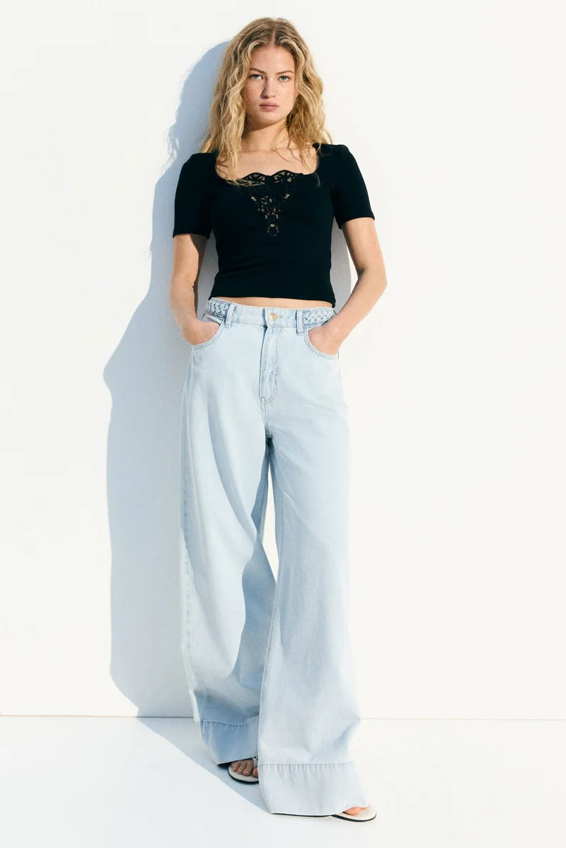 H&M Broderie anglaise-detail top