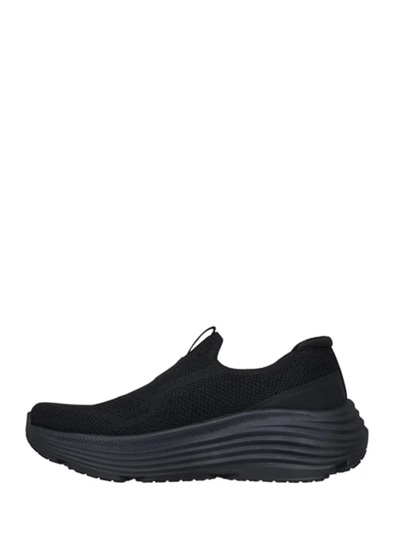 SKECHERS Max Cushioning Endeavour