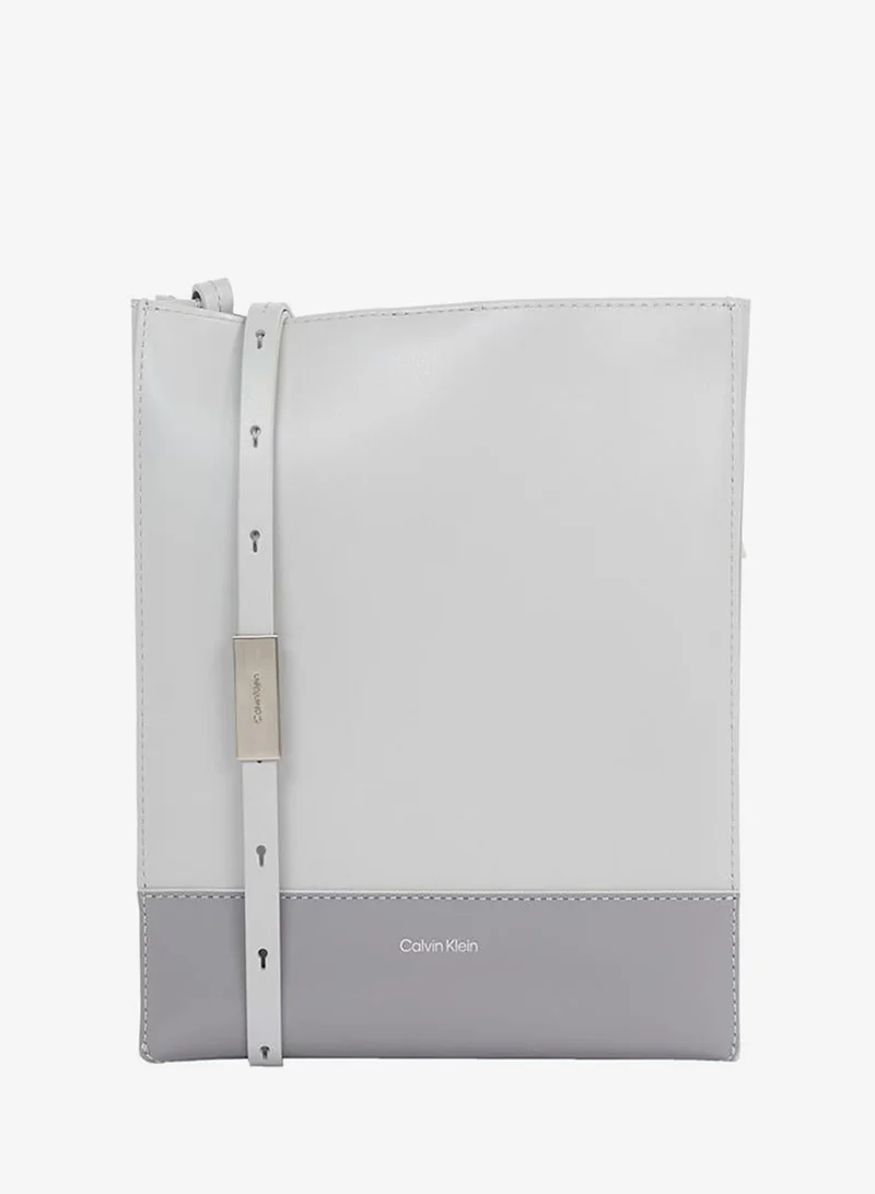 CALVIN KLEIN LEATHER CROSSBODY BAG