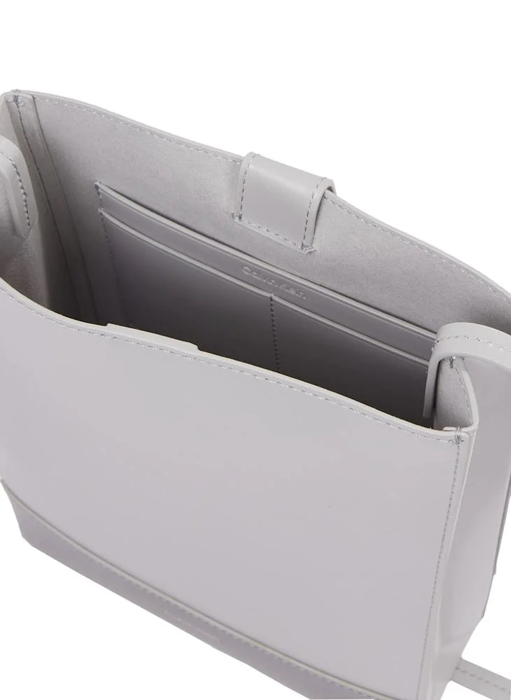 CALVIN KLEIN LEATHER CROSSBODY BAG