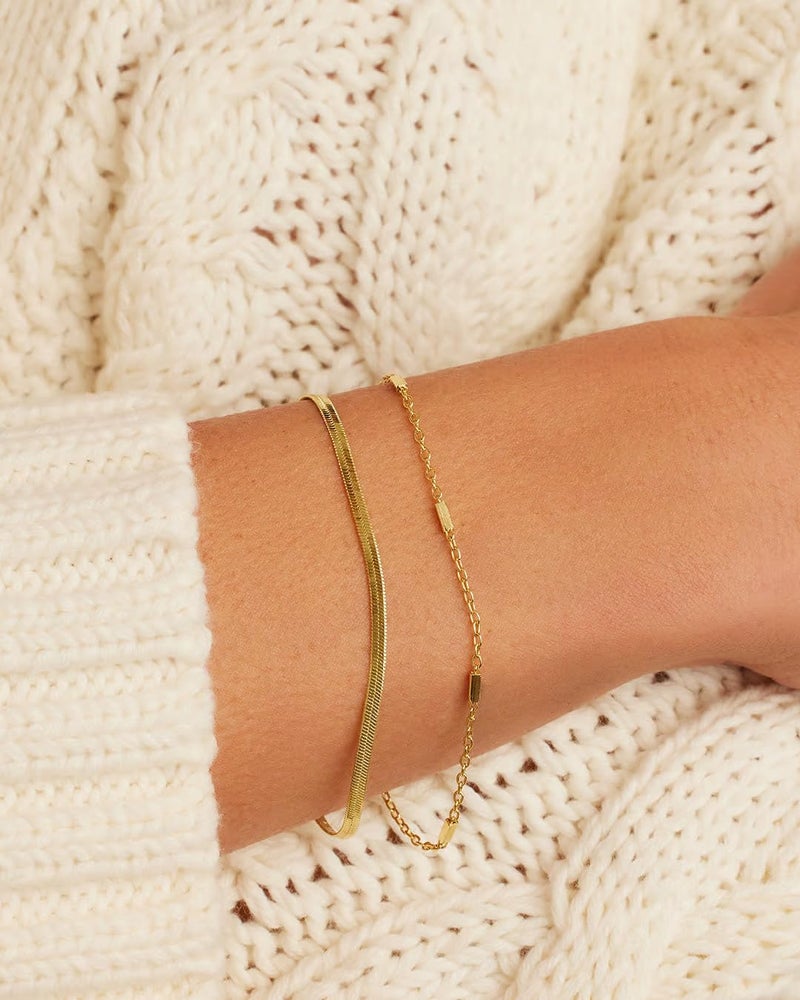 gorjana - Tatum Bracelet - 18K Gold Plated - Dainty Chain with Delicate Bar Accents - Minimalist Layering Jewelry - Secure Hinge Closure - Image 4