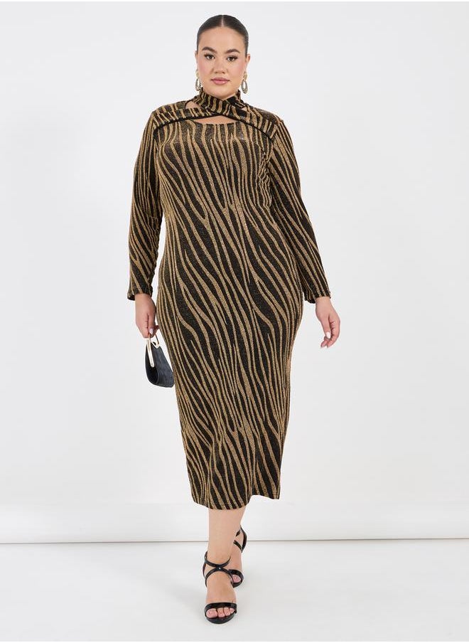 Styli Plus Size Self Design Bodycon Midi Dress  - Image 4