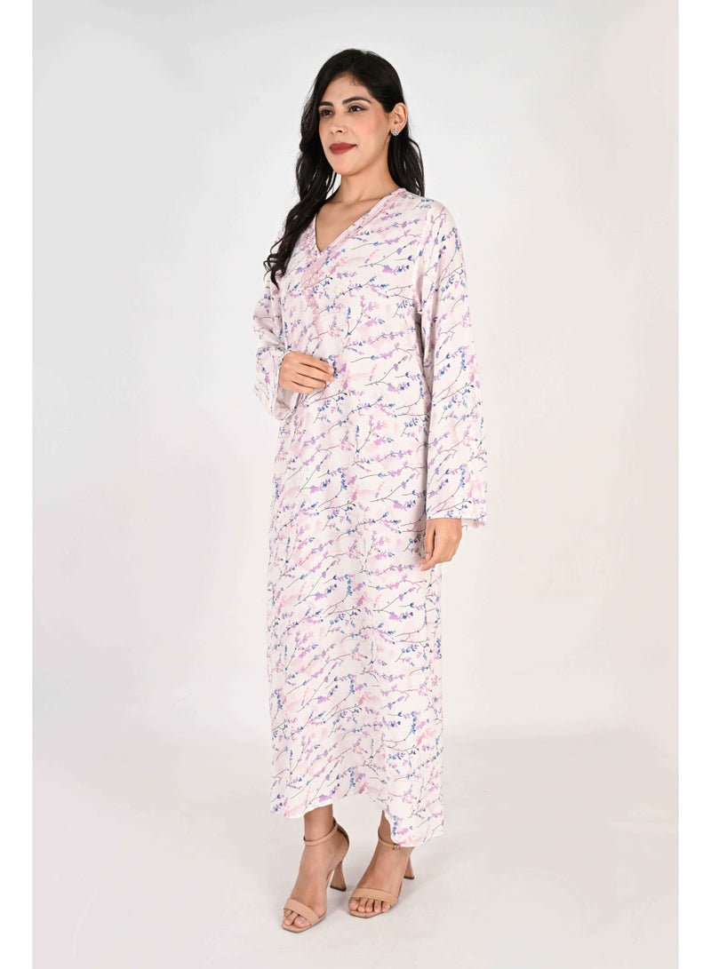 LINELLE جلابية لينيل للسيدات - أزرق، وردي وأبيض بنقشة زهور تجريدية وتفاصيل تطريز - Image 4