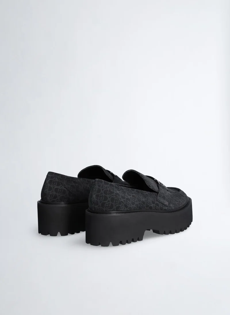 ليو جو حذاء لوفر منصة بنقش شعار