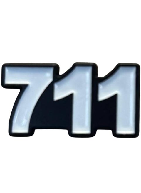 ملصق جوال حديد رمز 711
